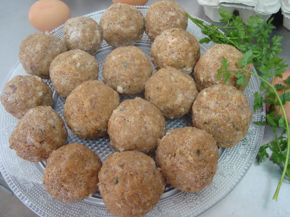 Boulettes de carnaval (pelotas de carnaval)